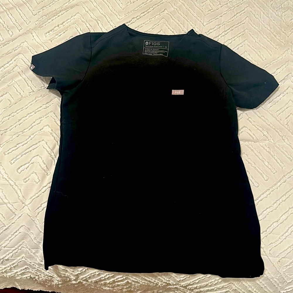 Figs XS scrub top - black